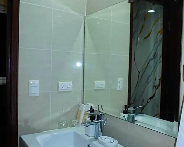 Mnl Hotel